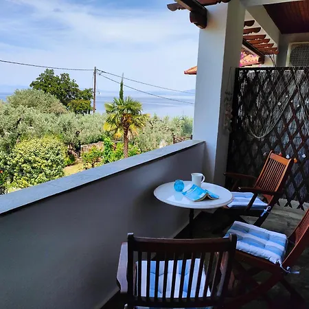 Ammos & Asterias Family بيت للعطل