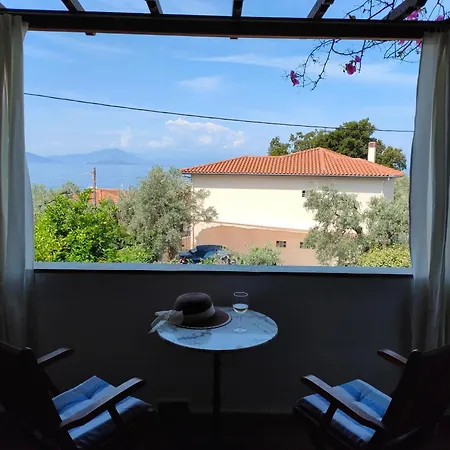 Ammos & Asterias Family Kálamos