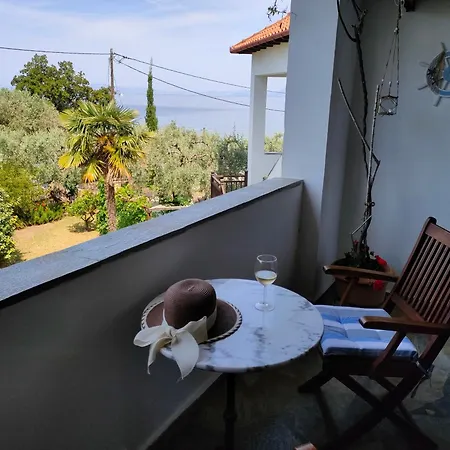 Ammos & Asterias Family *